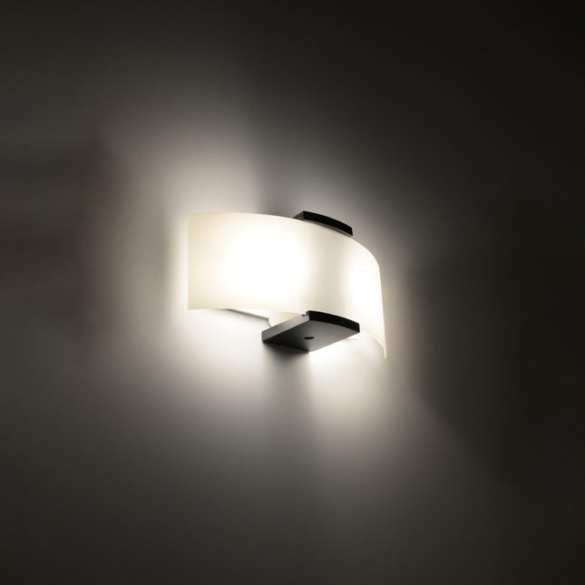 Creative and Modern Rounded Wall Light