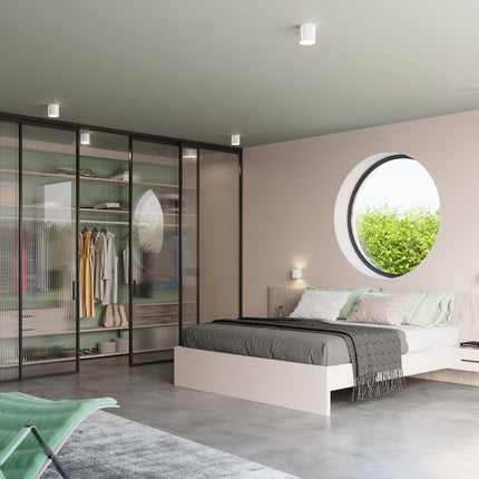 Weiße nordische Wandlampe