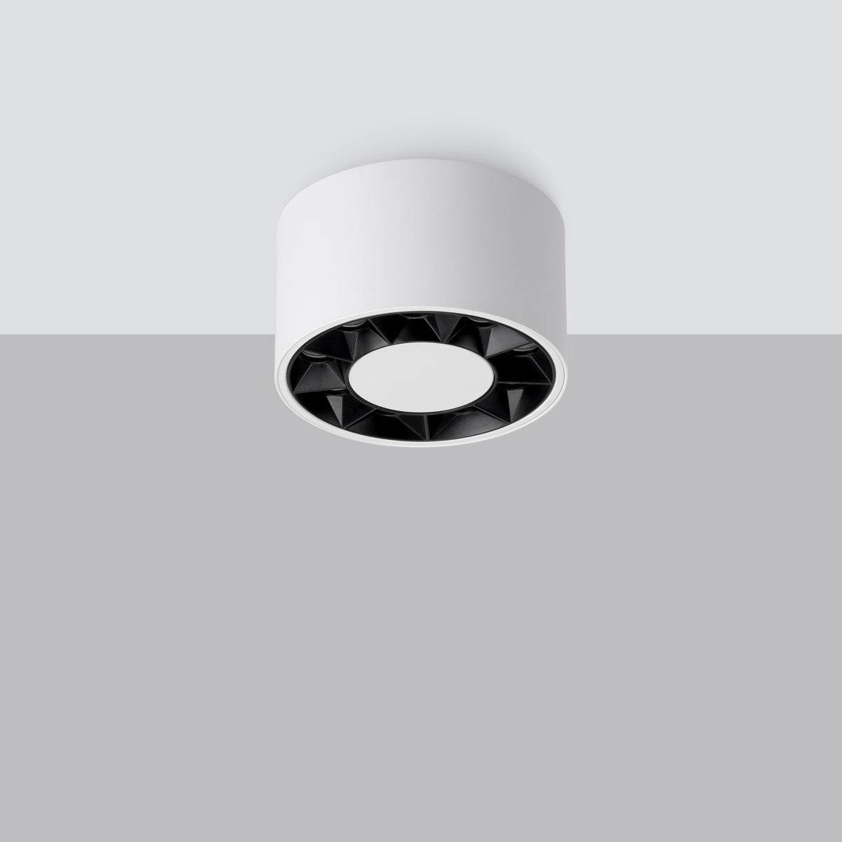 Weiße LED-Deckenleuchte mit mehreren Lichtern