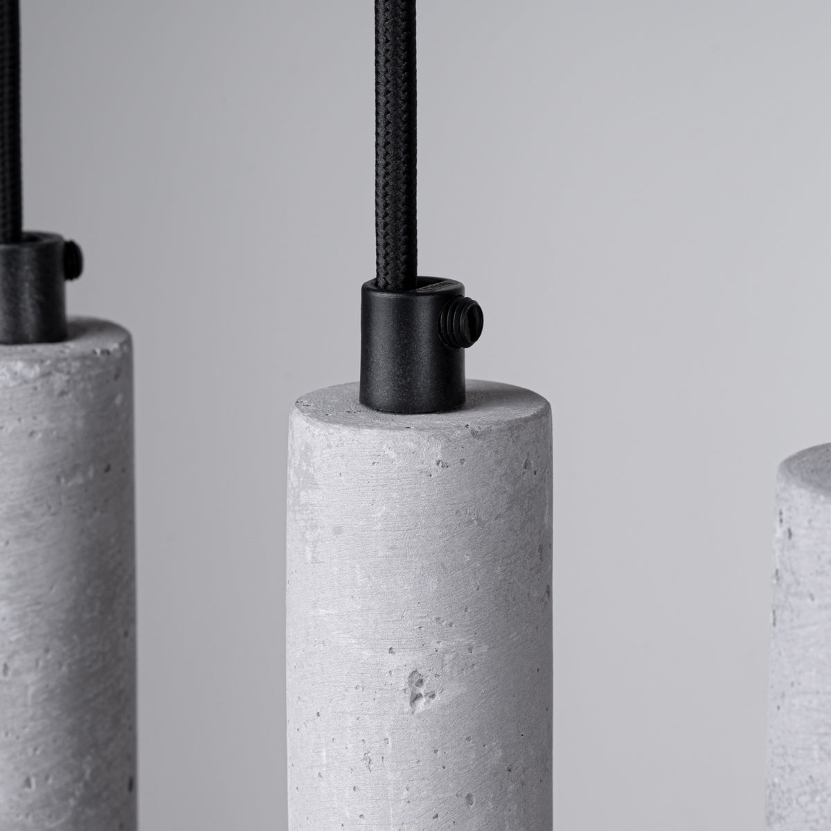 Halo 5L concrete hanging lamp