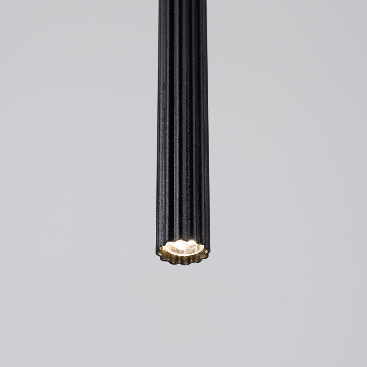 Cannelé Design Suspension 1 black