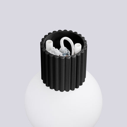 Halo Schwarze IP44-Wandleuchte