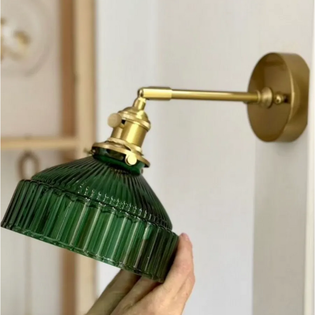 Grüne Vintage Wandleuchte aus geripptem Glas