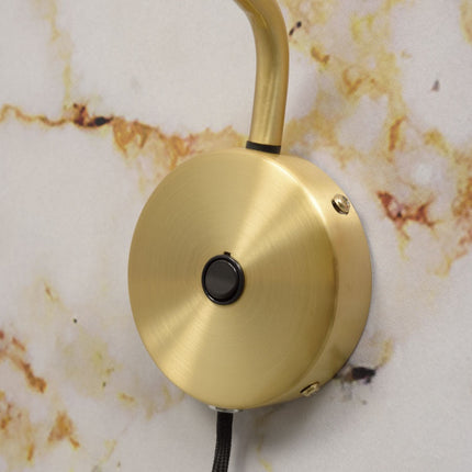 Aplique de pared Lyon en hierro dorado