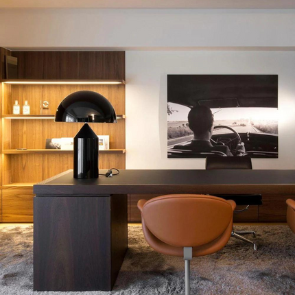 Lámpara de mesa de metal seta