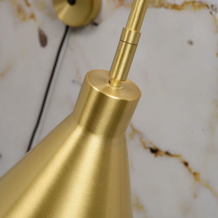 Aplique de pared Lyon en hierro dorado