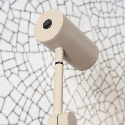 Lámpara de pie LED Montreux Iron Sand de 134 cm