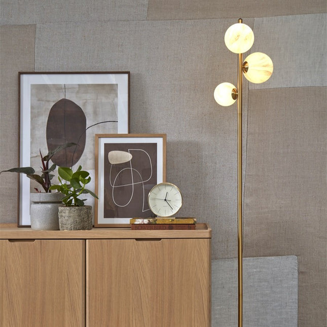 Lampadaire Carrara 3 Globes Verre Marbré Blanc et Or 159 cm