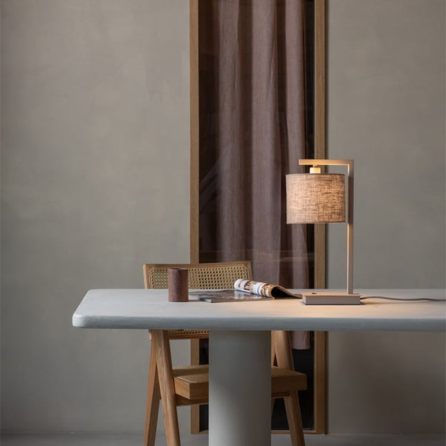 Boston Sand und Light Leinen Tischlampe