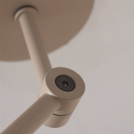 Foco de techo de color arena de Montreux