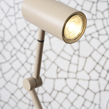 Lámpara de pie LED Montreux Iron Sand de 134 cm