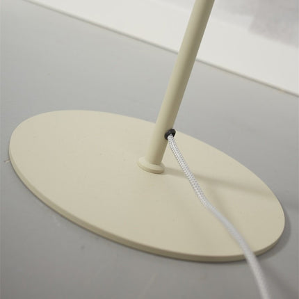 Lámpara de pie Lisboa con pantalla verde suave