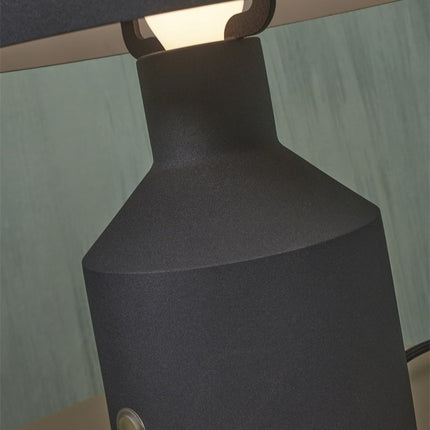 Porto Tischlampe aus schwarzem Eisen