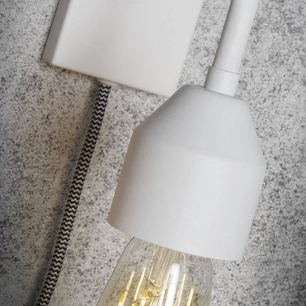 Madrid Wandleuchte aus weißem Eisen S