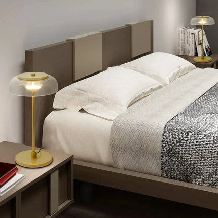 Moderne LED-Tischlampe aus Glas