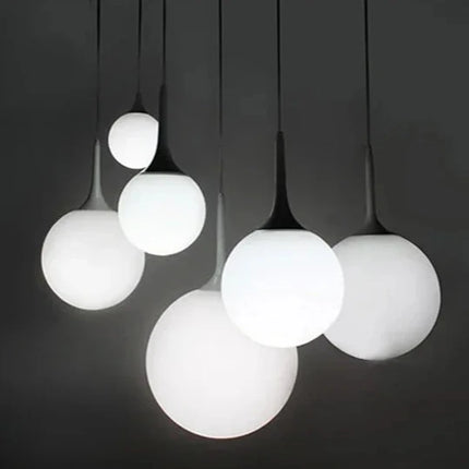 Lámpara colgante italiana con bola de cristal LED