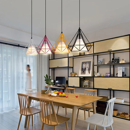 Lámpara colgante industrial con jaula LED de colores