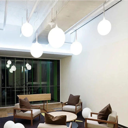 Lámpara colgante italiana con bola de cristal LED