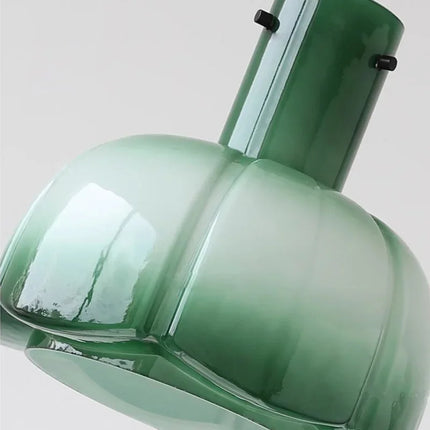 Mittelalterliche Pendelleuchte aus farbigem Glas