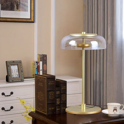 Moderne LED-Tischlampe aus Glas