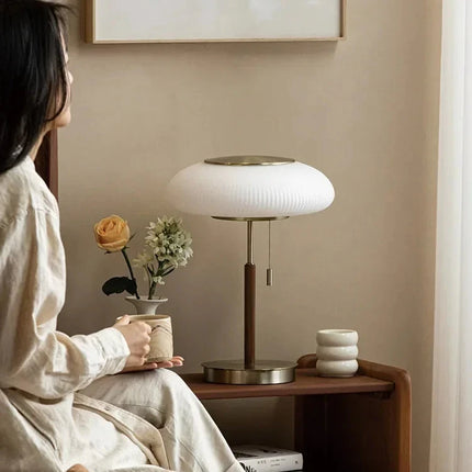 Skandinavische Vintage Tischlampe aus Glas