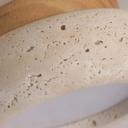 LED-Deckenleuchte aus gelbem Travertin und Holz