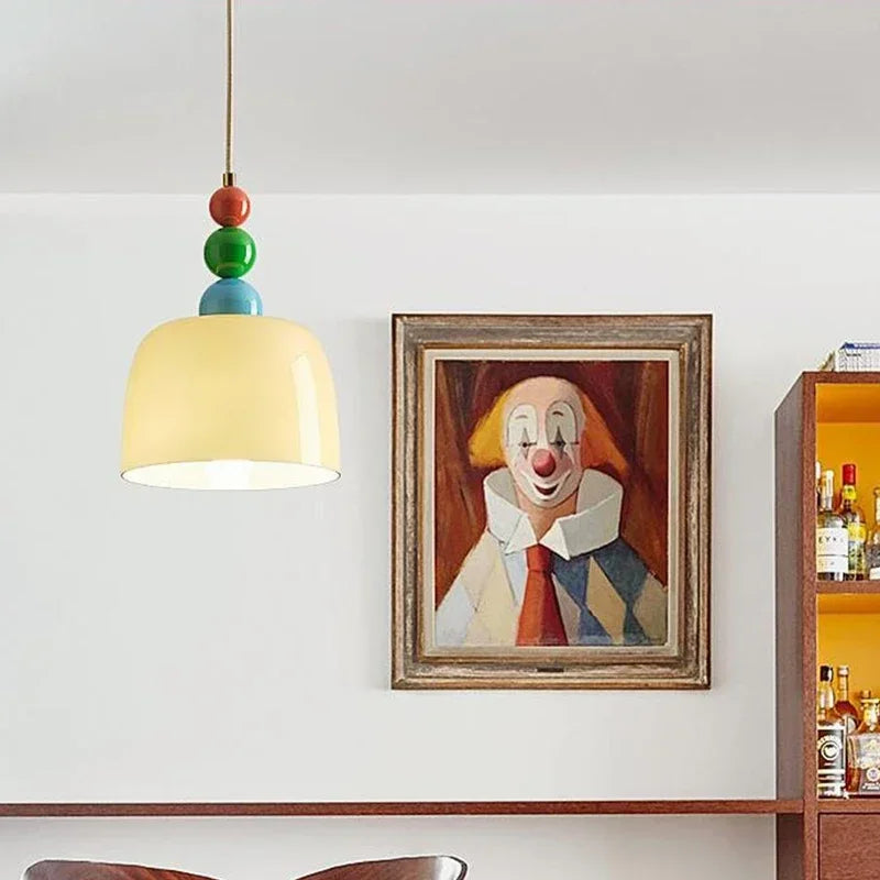 Kreative LED-Pendelleuchte im französischen Design