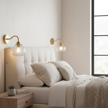 Aplique de pared con bola de cristal y cobre dorado