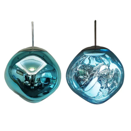 Suspension LED design, effet bulle de couleur bleue, parfaite pour ajouter une touche artistique à la décoration.