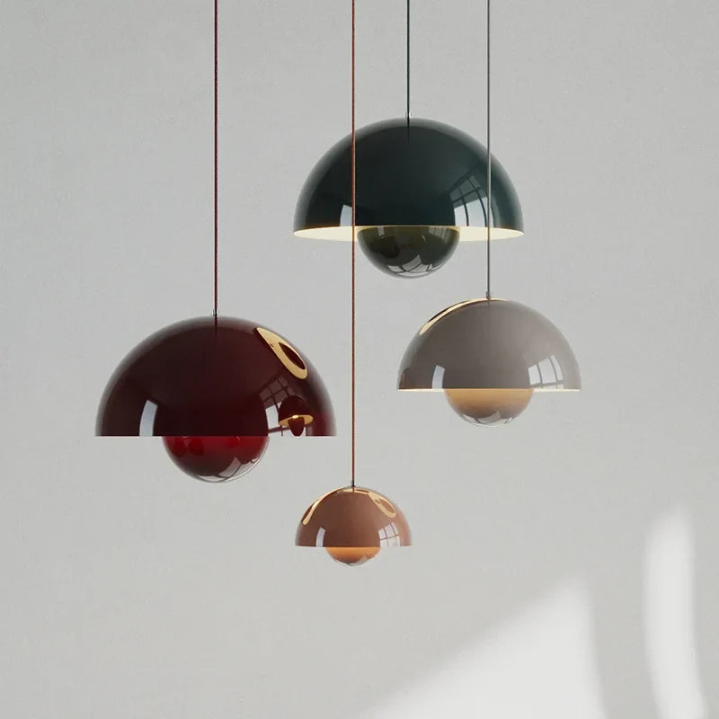 Suspension design dans une chambre chaleureuse