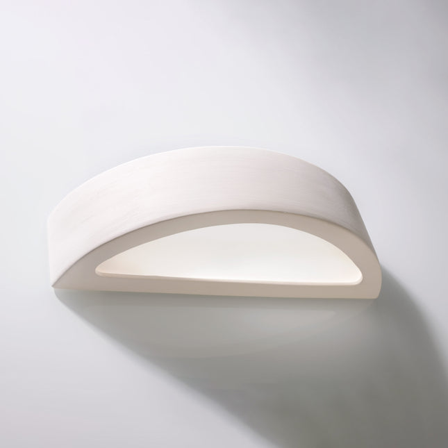 LED-Halbkreis-Wandleuchte aus Keramik