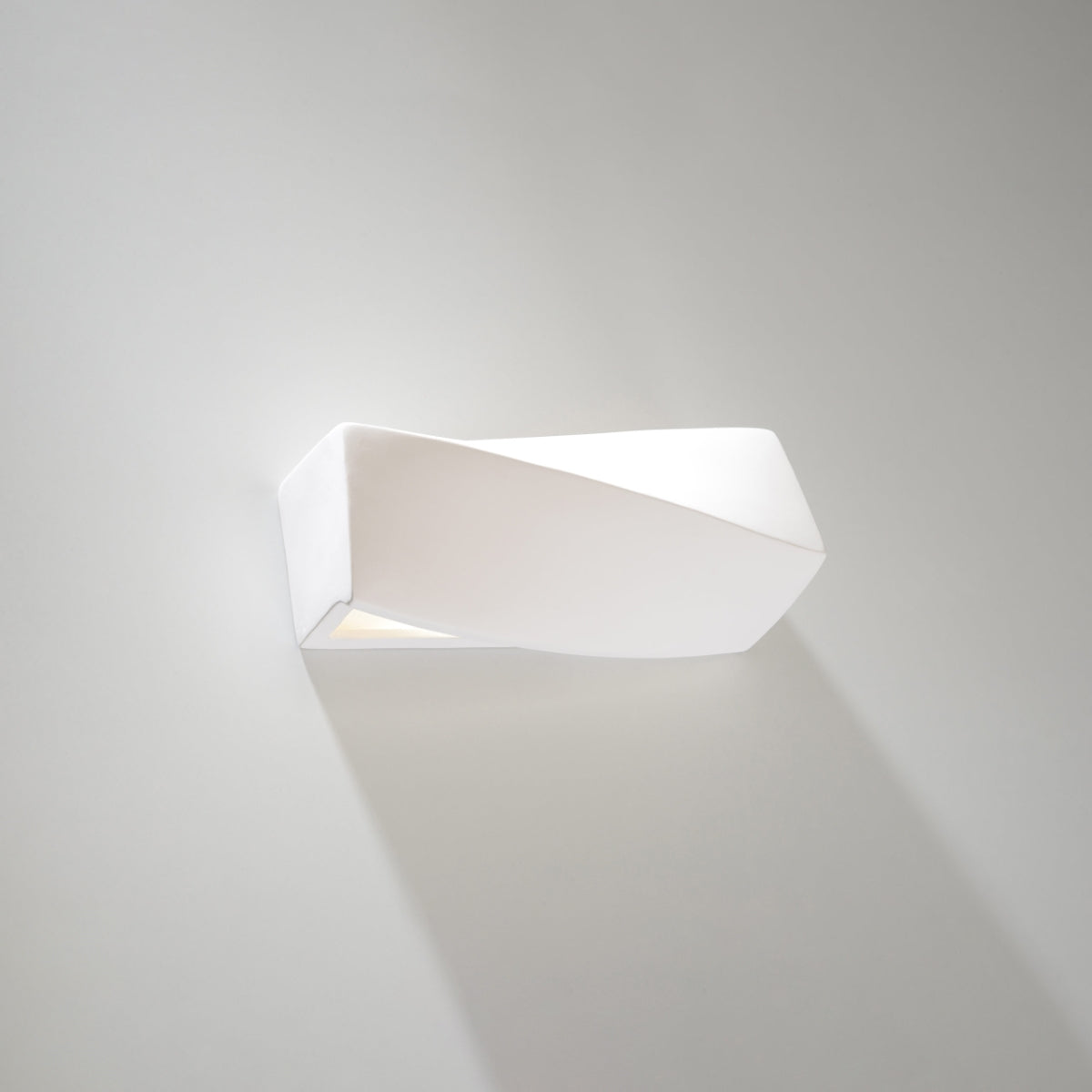 Petit Sigma Creative Ceramic Wall Lamp