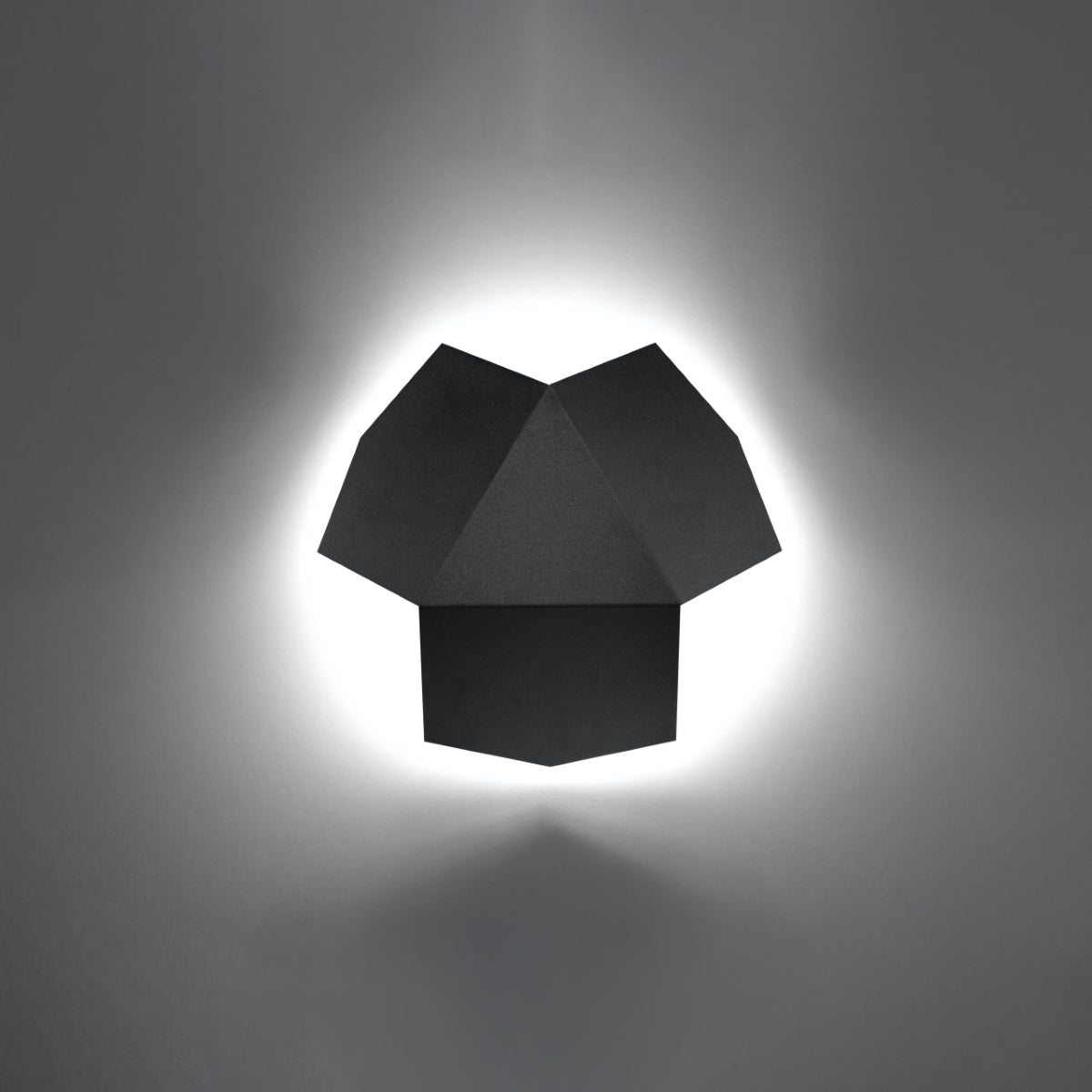 Tre Black Geometric Wall Lamp