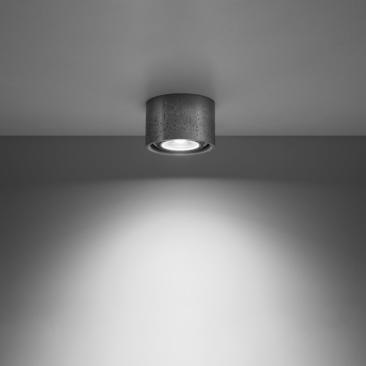 Modern Basic 1 concrete ceiling light