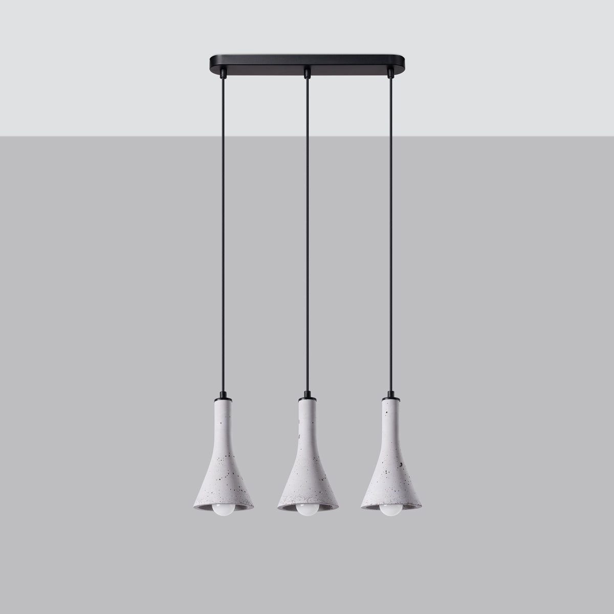 Minimalistische Pendelleuchte Cone 3L aus Beton