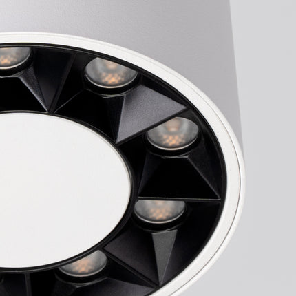 Weiße LED-Deckenleuchte mit mehreren Lichtern