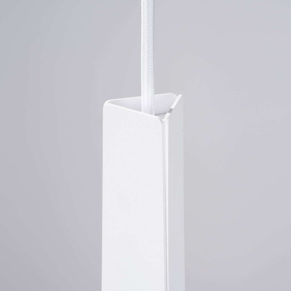 Modern Prism Suspension 3L white