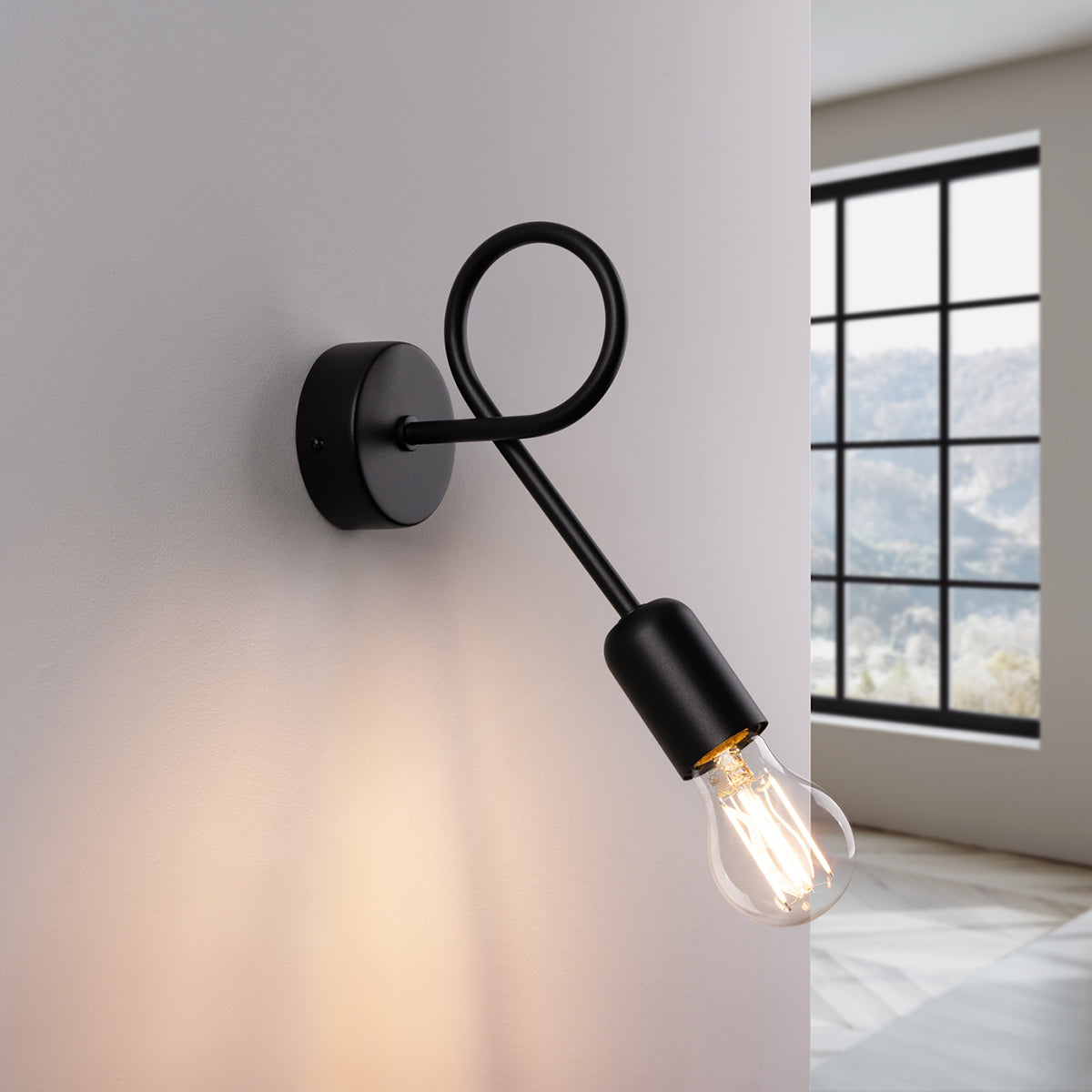 Modern Loop Wall Lamp Black