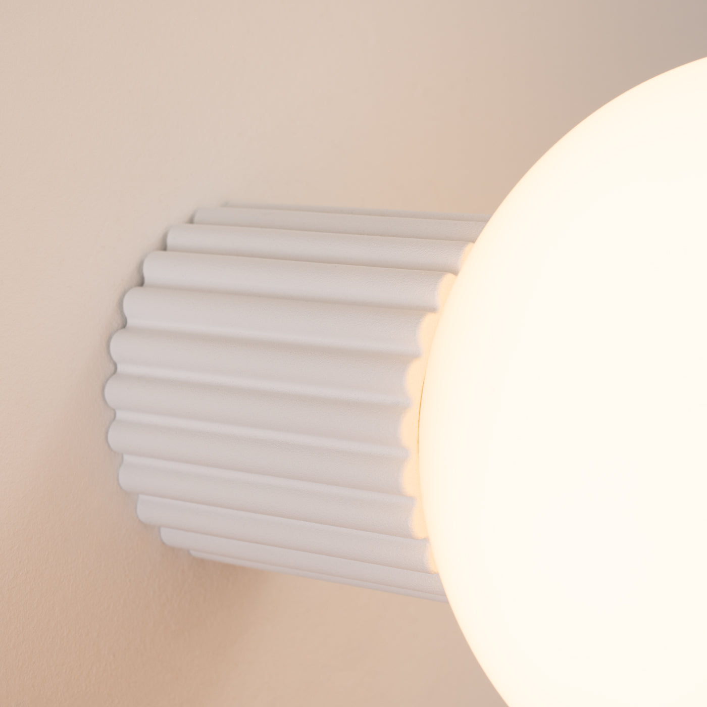 Applique Halo blanche IP44