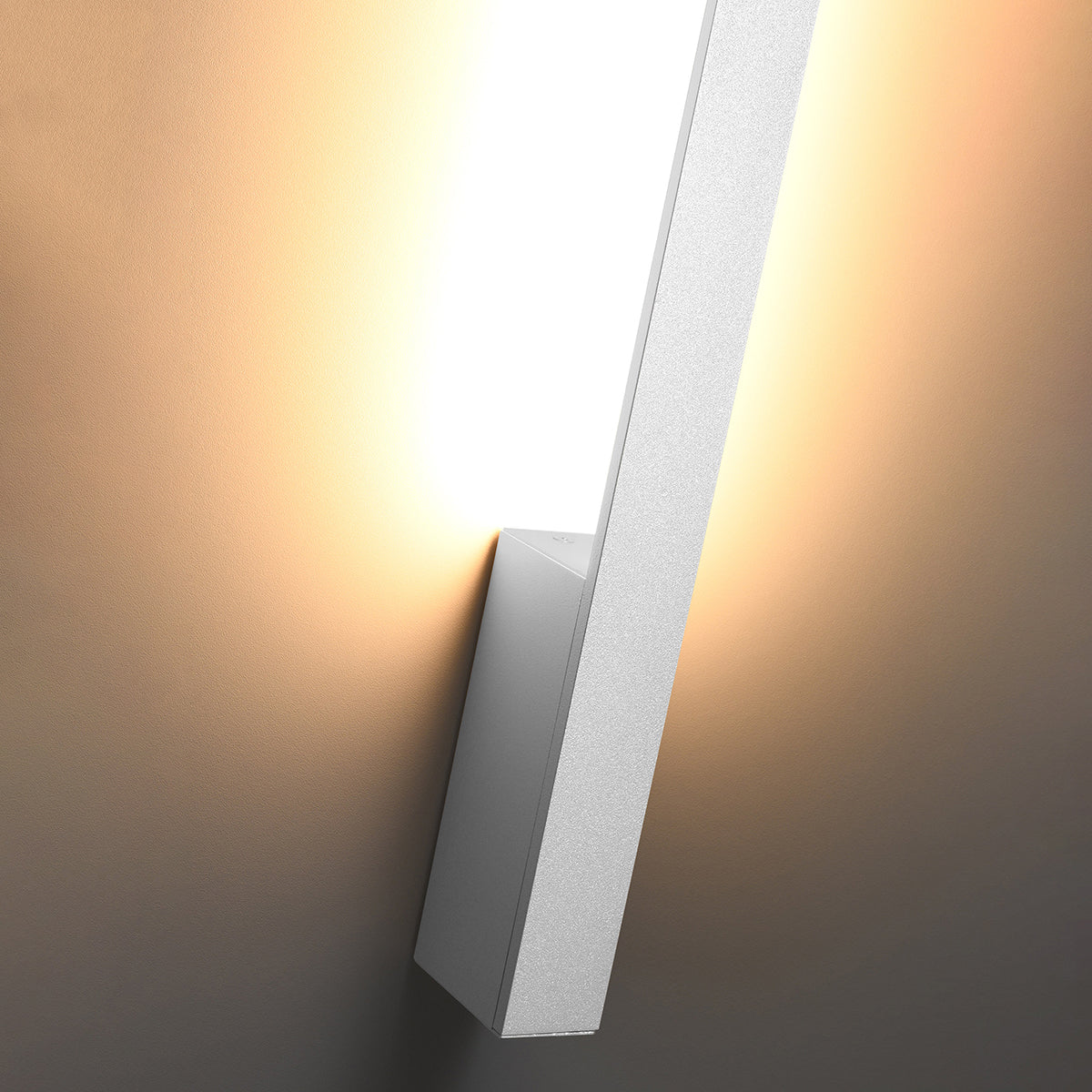 LAHTI M white 3000K wall light