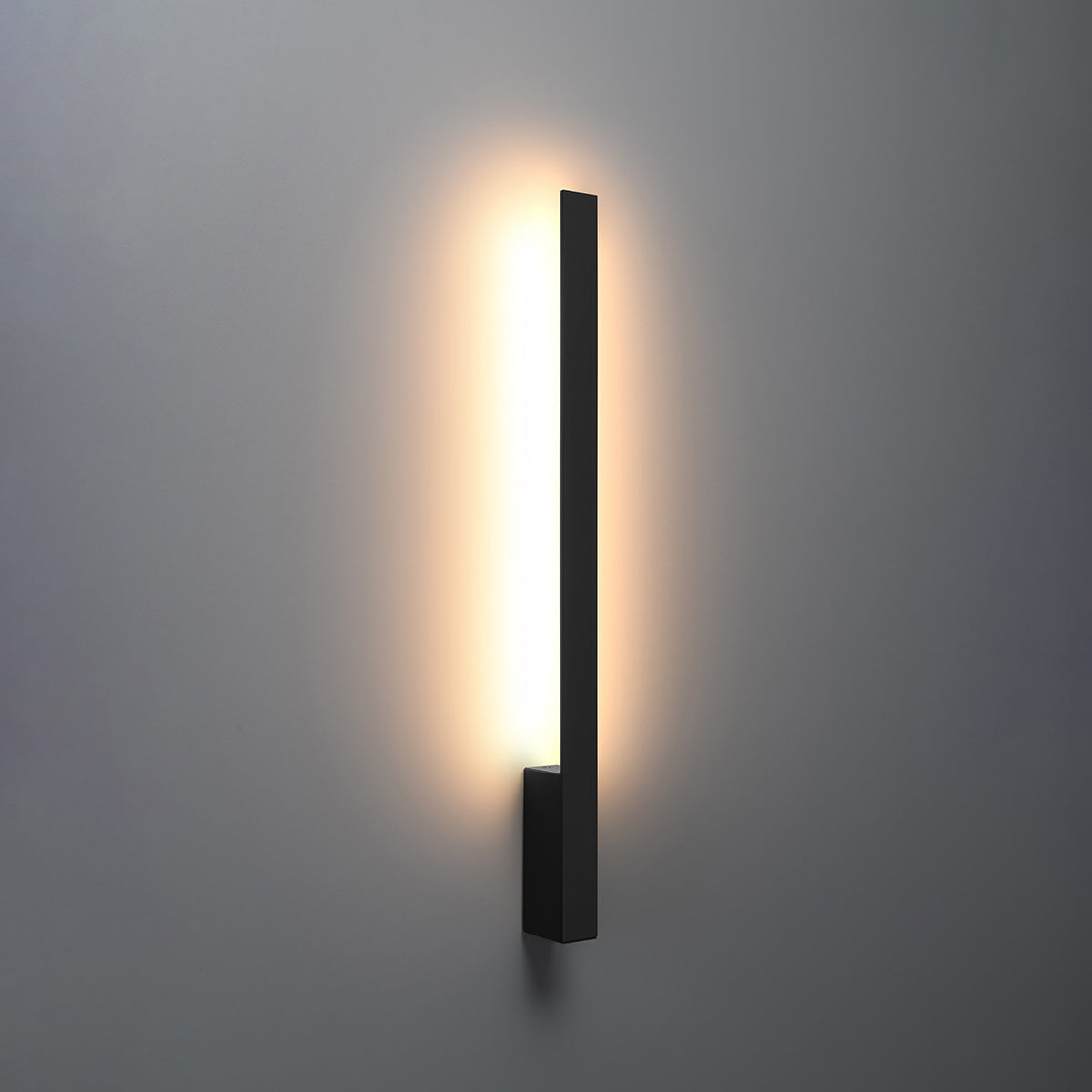 Slim Design M black 3000K wall light