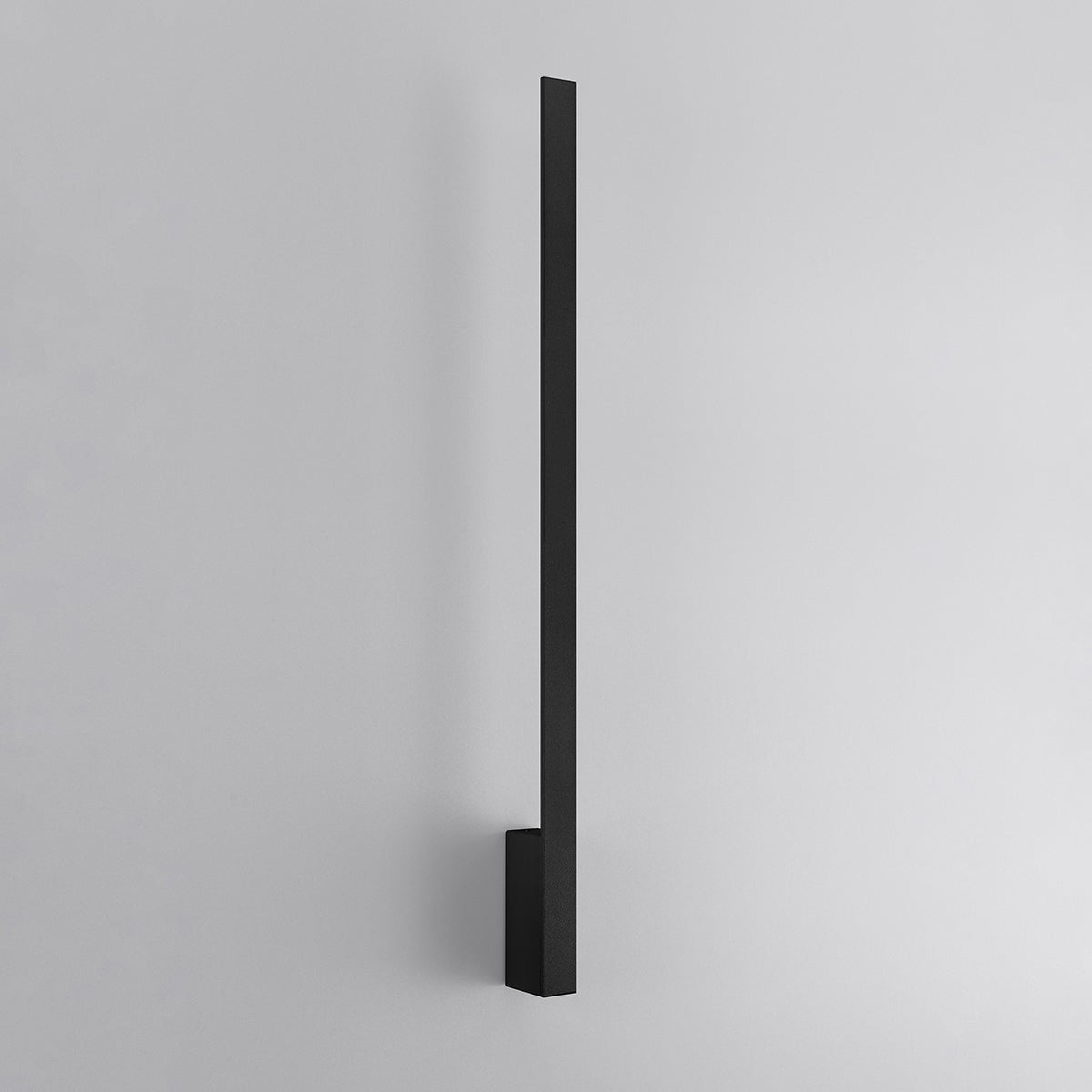 Slim Design L black 3000K wall light