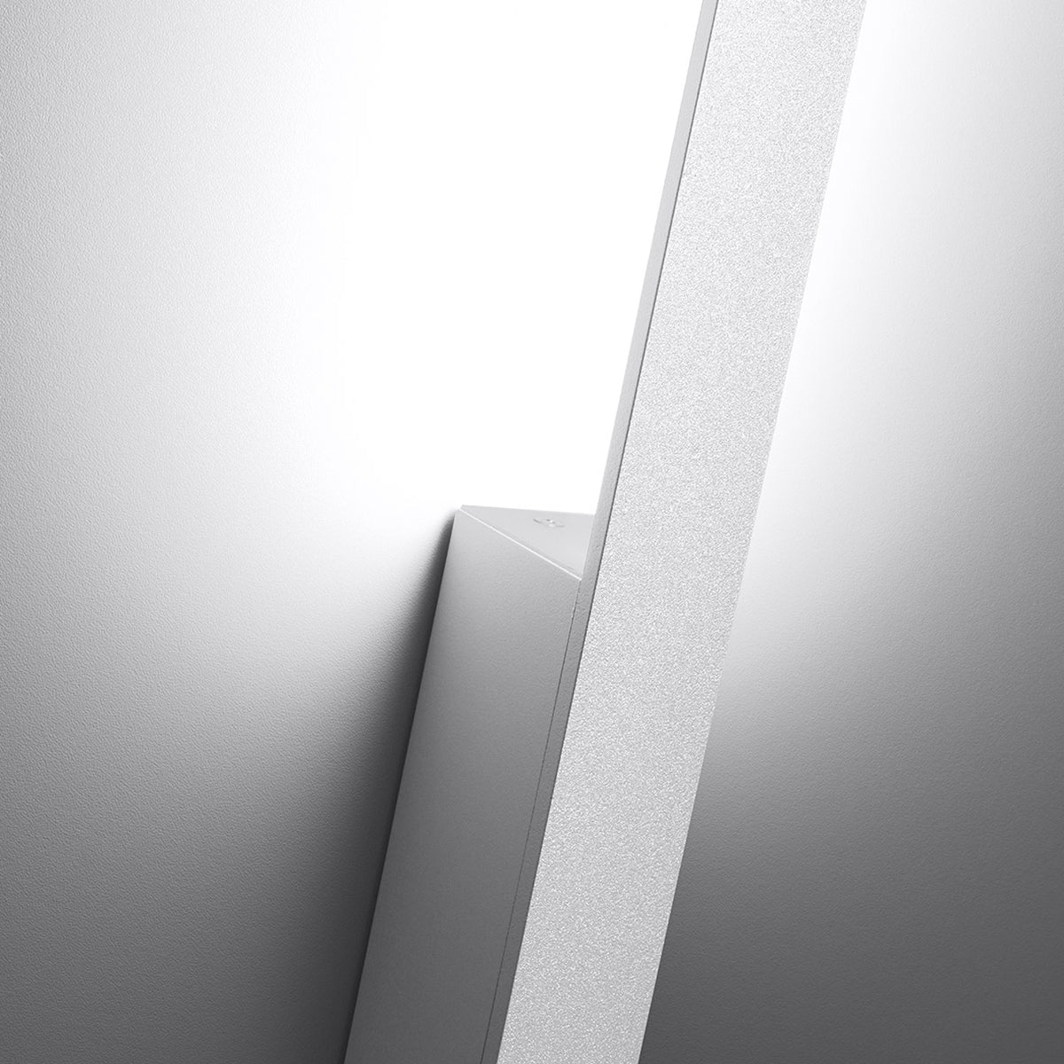 LAHTI L white 4000K wall light