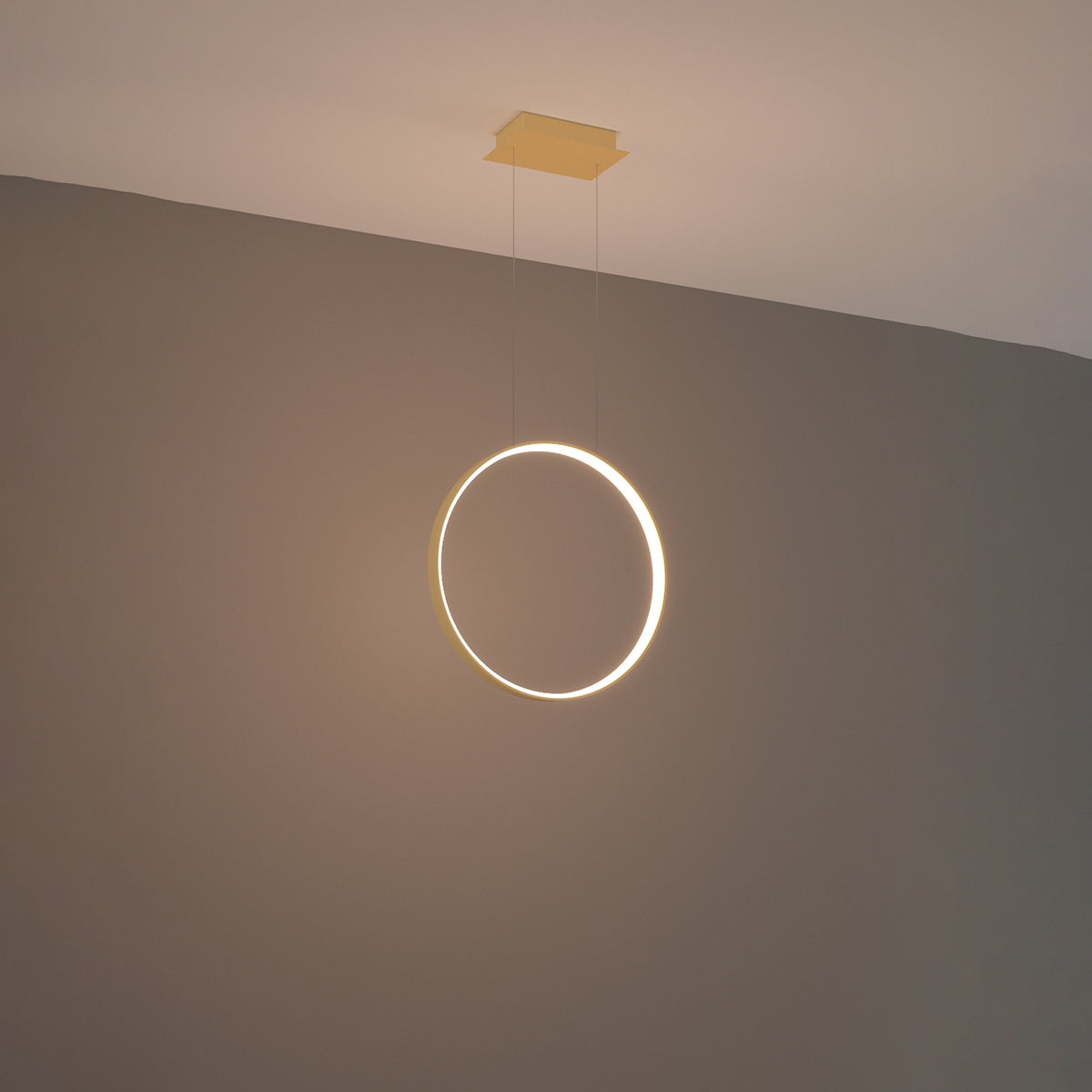 Pendant lamp Ring Solis 55 gold LED 3000K