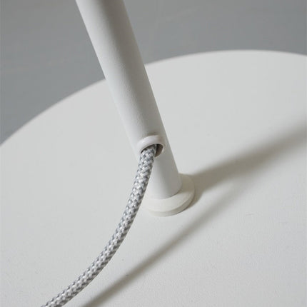 Stehlampe Lisbon, weißer Schirm