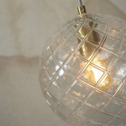 Globe-Pendelleuchte „Venice“ aus klarem Glas mit Goldrand