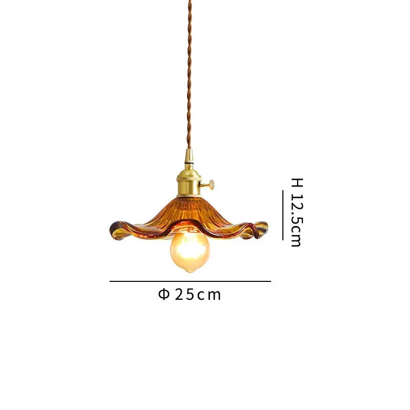 Glasblumen-Hängelampe im farbenfrohen nordischen Design