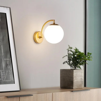 Nordische LED-Glaskugel-Wandleuchte