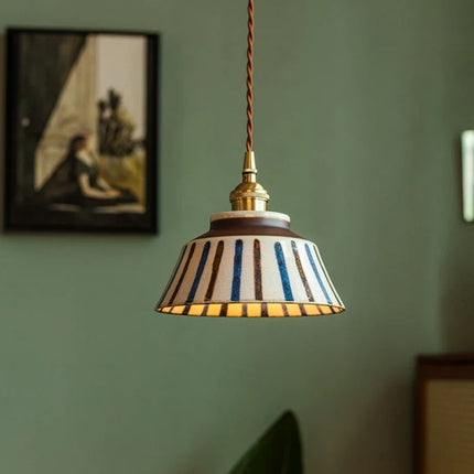 Suspension en céramique avec motif à rayures peint à la main