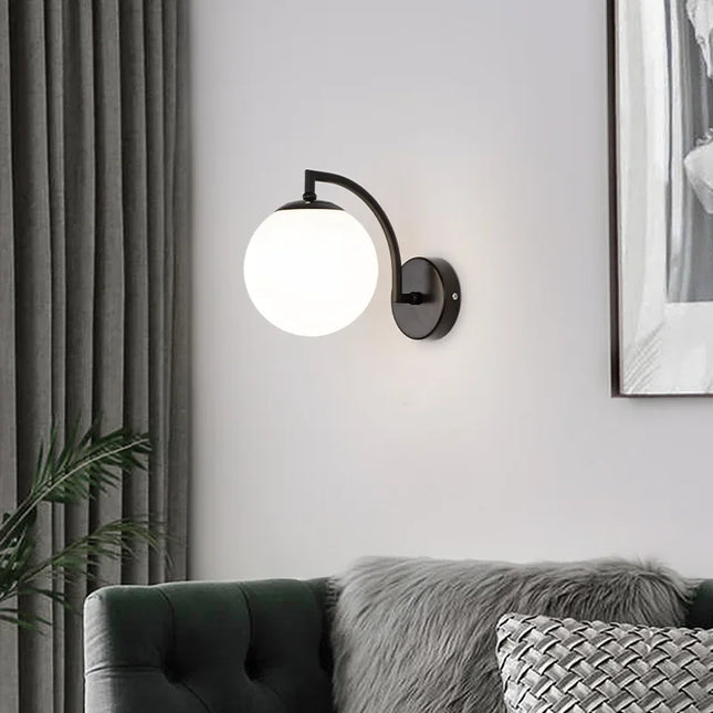 Nordische LED-Glaskugel-Wandleuchte